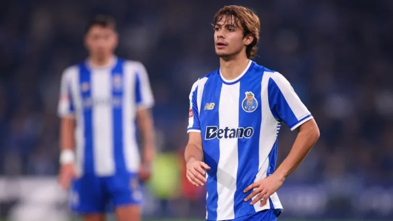 FC Porto não facilita e AS Roma reúne-se de urgência por Rodrigo Mora