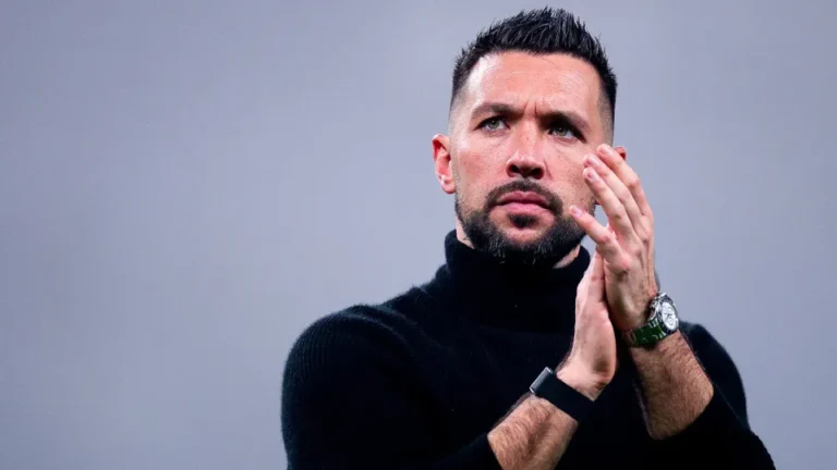 Farioli faz juras de amor ao FC Porto: “É um clube enorme”