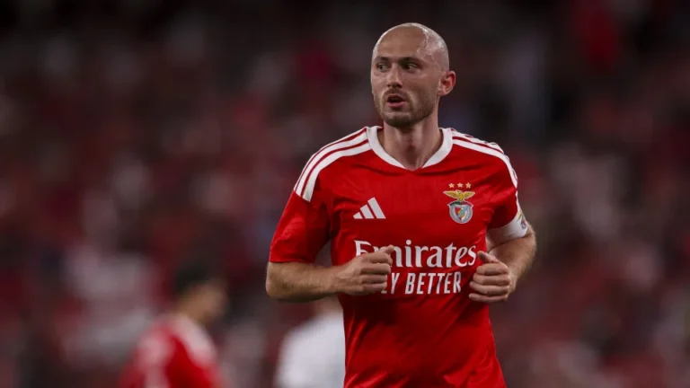 Mais dores de cabeça para Marco Silva. Capitão do Benfica falha Aarhus