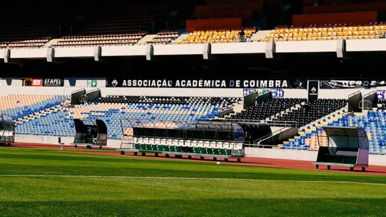 Lourosa vence em Coimbra e quebra invencibilidade da Académica