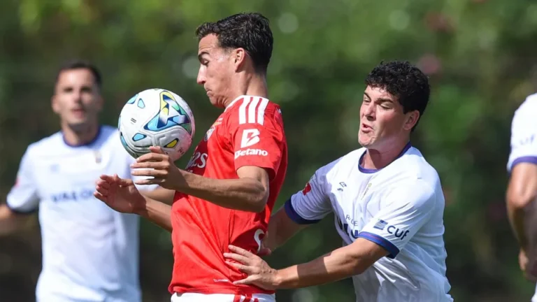 Torreense estreia-se a vencer na temporada na visita ao Benfica B