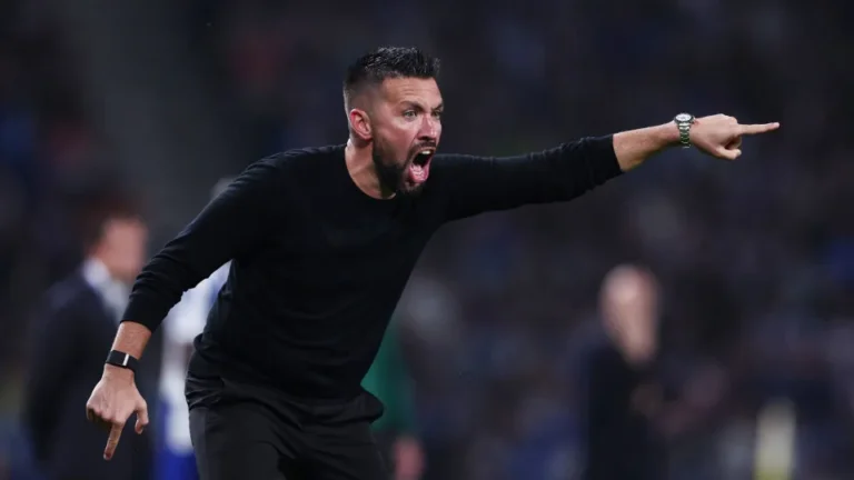 Farioli arrasa arbitragem do FC Porto-City: “As imagens são claras”