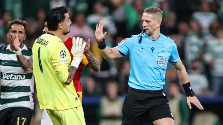 Galatasaray apresenta queixa à UEFA da arbitragem contra o Sporting