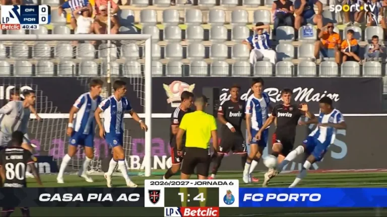 Estreias com golo e penáltis. A reviravolta louca do FC Porto ao Casa Pia